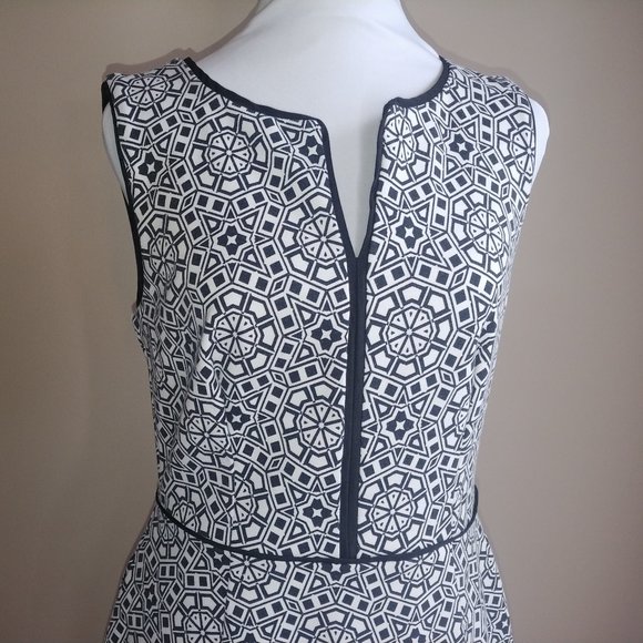 Merona Fitted Dress Size M, NWOT - Picture 3 of 7